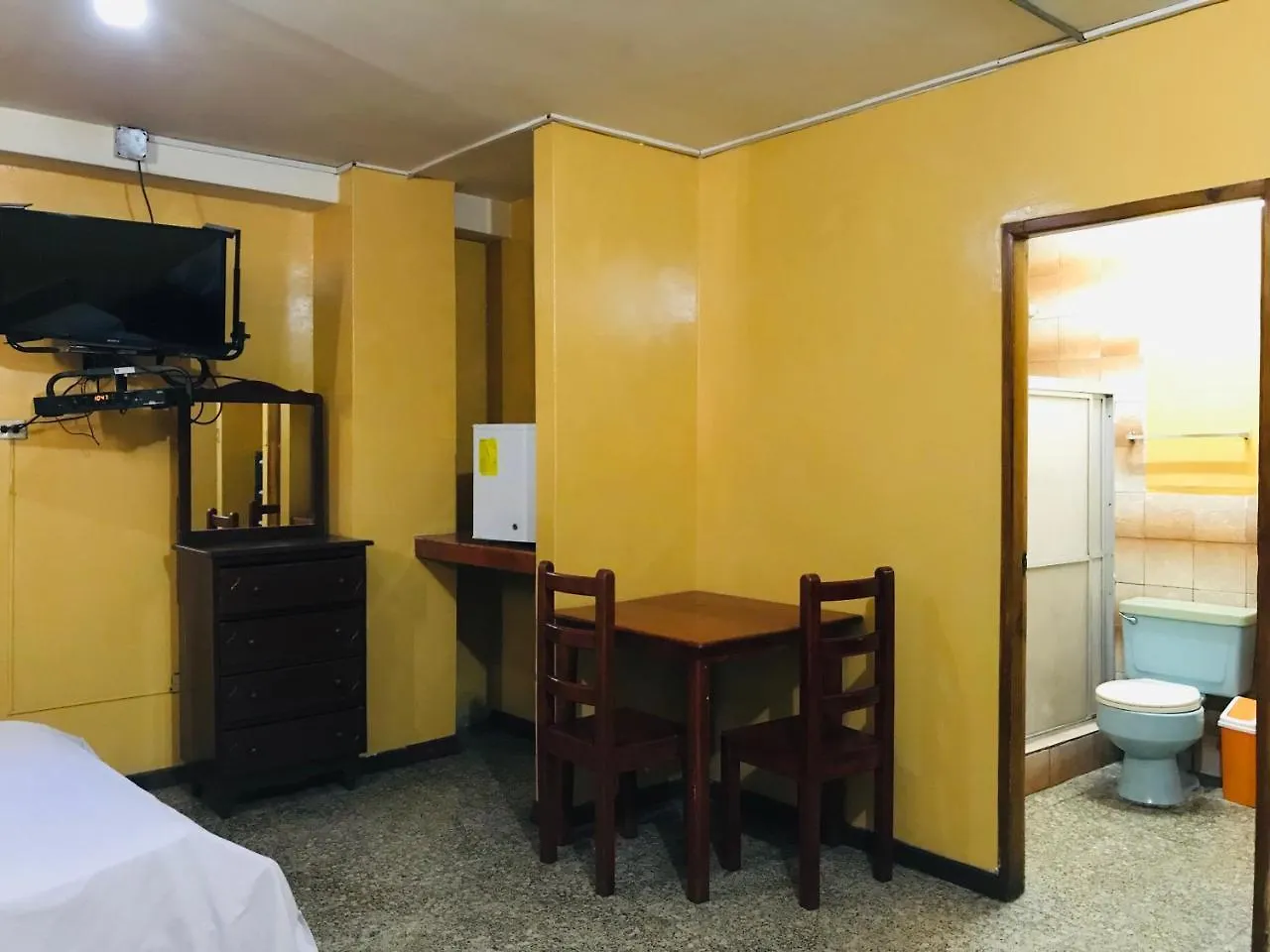 Hotel Hostal Acuario Guayaquil Ecuador